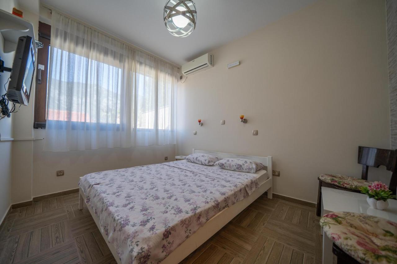 Apartments Milunovic Kotor Eksteriør bilde